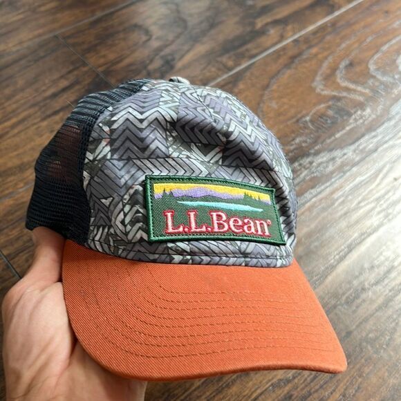 L.LBean Performance Trucker Cap, Cool print in GUc - Picture 1 of 6